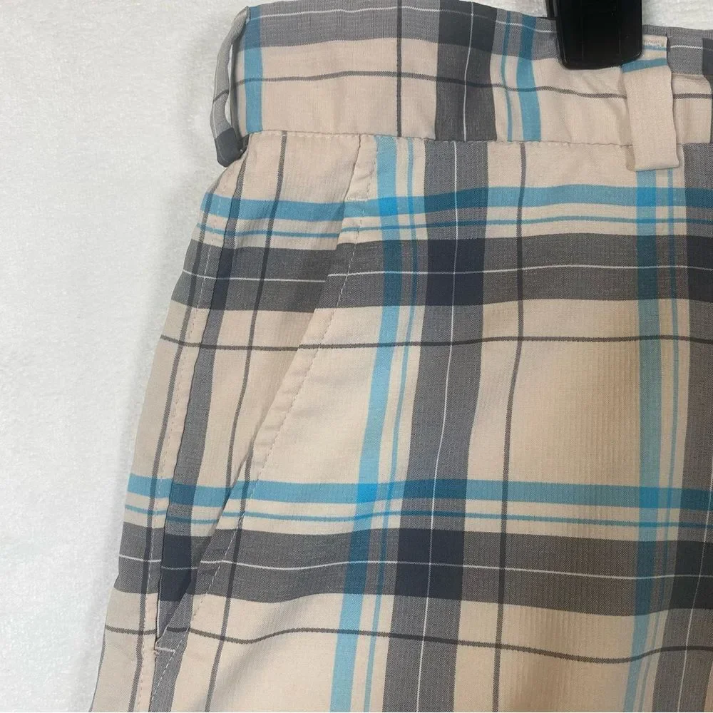 Snake Eyes Dry 18 Plaid Shorts Size 38